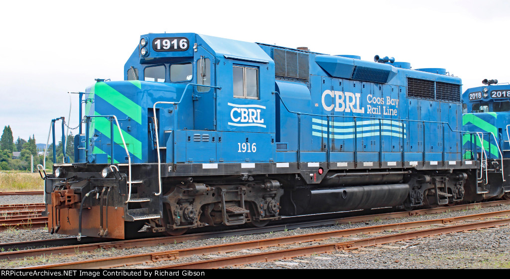 CBRL 1916 Locomotive (GP38)